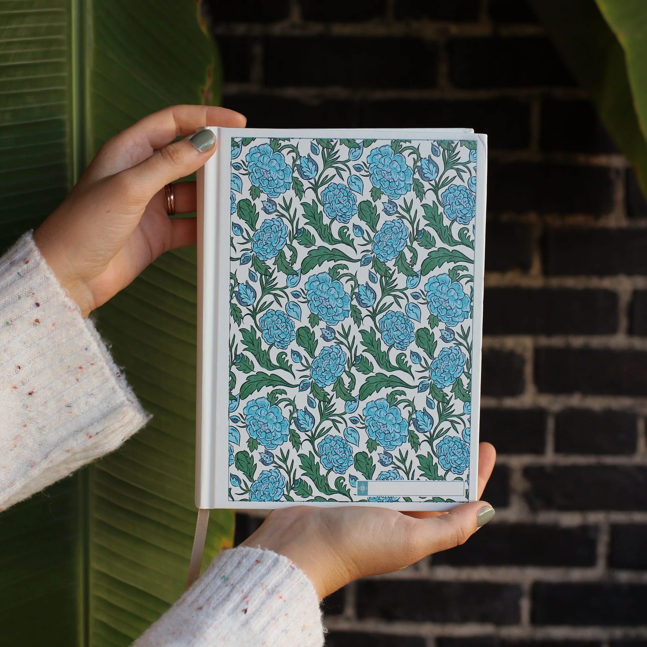 ESV Custom Single Column Journaling Bible®, Floral Hardcover with Name Box – Pink, Blue, Cream, or Marigold - Image 11